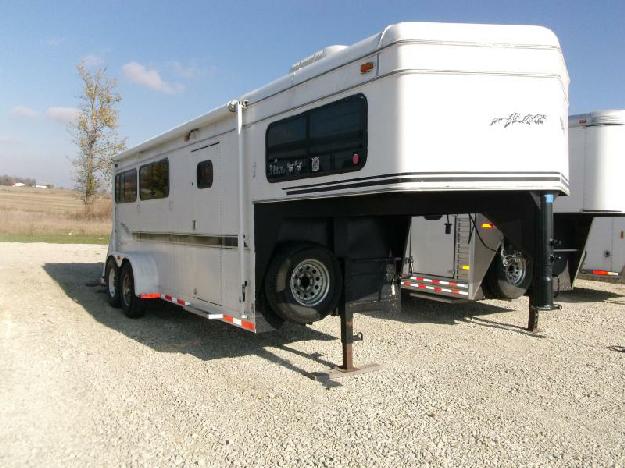 1991 Sundowner 3 Horse Trailer