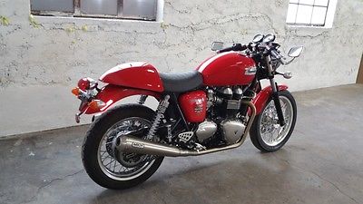 Triumph : Bonneville 2010 triumph thruxton excellent condition low miles books ready 2 ride 30 photo