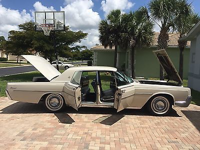 Lincoln : Continental Suicide Doors 1967 lincoln continental base 7.6 l