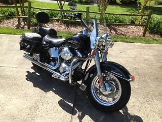 Harley-Davidson : Softail 2005 h d heritage softtail only 5300 miles 88 cc carb black