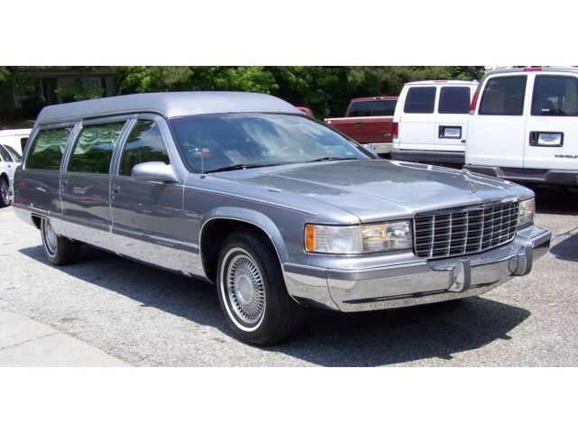 Cadillac : Fleetwood HEARSE 19K ONE OF BEST OF THE BEST FUNERAL READY A-MINT-1-OF-10-EVER-BUILT-TRUE-SURVIVOR-COLLECTOR-LIMOUSINE-NON-COMMERCIAL-GLASS