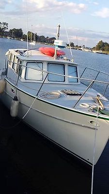 Maple Bay 27' Cruiser