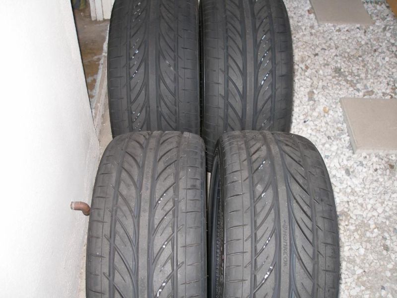 18” Hankook Ventus V12 evo Staggered size tires, 2