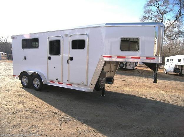 Used Horse Trailer - 2014 Kiefer Genesis 2H GN Straight Load with Dress