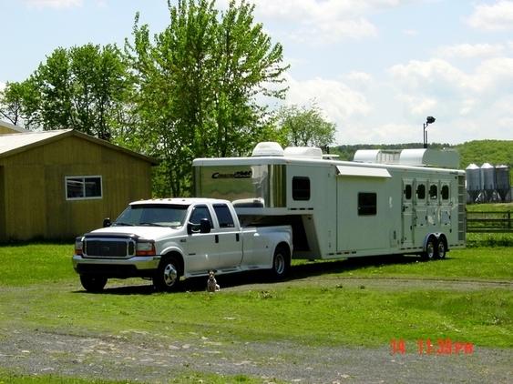 4 Horse Trailer with 16 foot living quarters with silde out