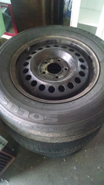 Cadillac spoke hubcaps, 1