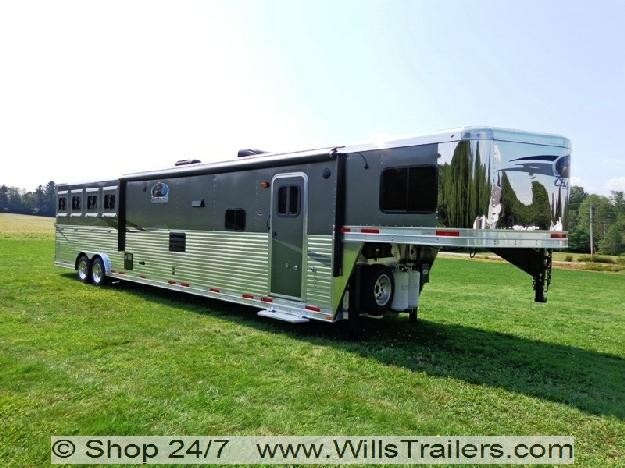2015 4 Horse Lakota FREE DELIVERY Horse Trailer W Living Quarters Luxury Edition Just 527 a Month
