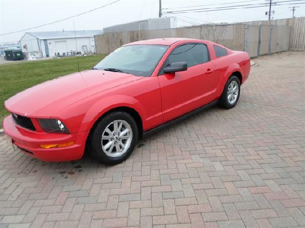 2005 Ford Mustang Deluxe - Advance Auto Dealer, Naperville Illinois
