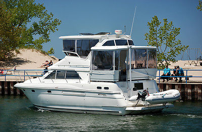 1997 Cruisers Inc. 3650 Aft Cabin Excellent Condition