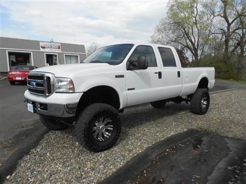 2006 Ford F350 Super Duty Crew Cab Pickup Lariat Pickup 4D 8 ft