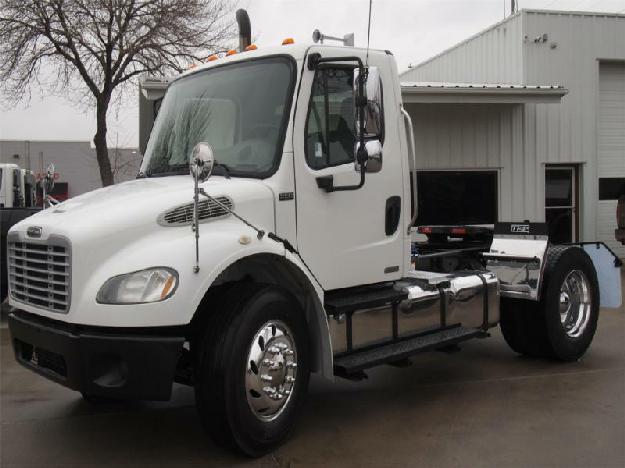 Freightliner business class m2 106 single axle daycab for sale