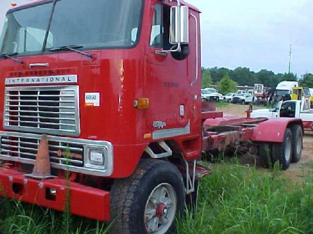 International 9600 cab chassis truck for sale