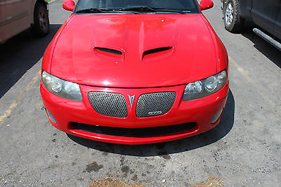Pontiac : GTO Base Coupe 2-Door 2006 pontiac gto base coupe 2 door 6.0 l red like new