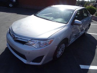 Toyota : Camry LE 2014 toyota camry le repairable fixable wrecked damaged project save rebuilder