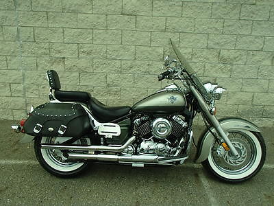 Yamaha : V Star 2001 yamaha vstar xvs 650 in green um 32006 m r