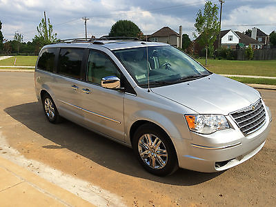Chrysler : Town & Country Limited 2010 chrysler town and country limited