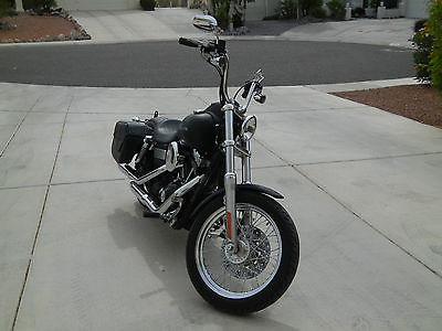 Harley-Davidson : Dyna STREET BOB