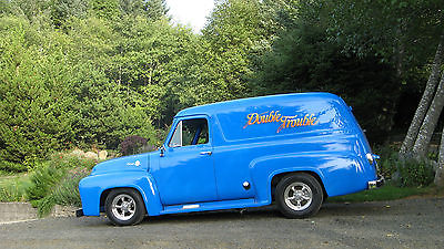 Ford : F-100 panel One of 8,078 panels made in 1954. Excellent condition and good driver.