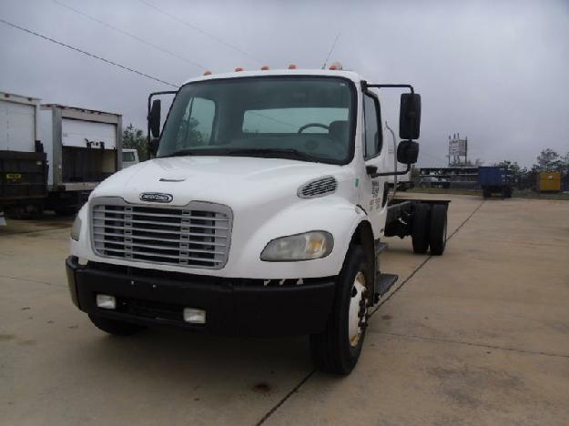 Freightliner business class m-2 cab chassis truck for sale