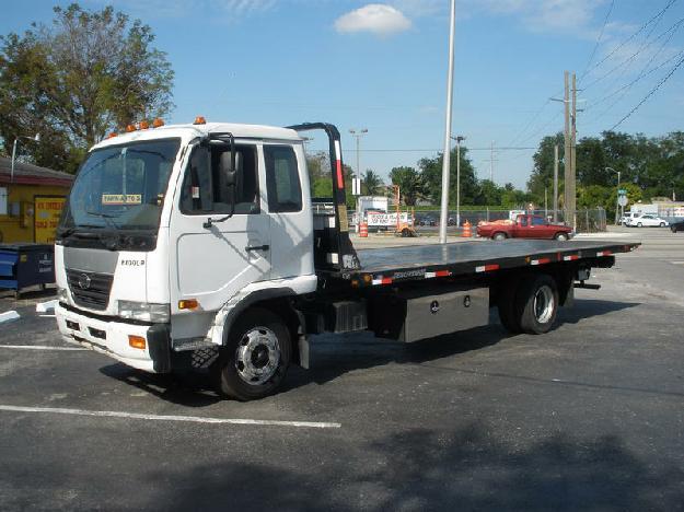 Ud 2300lp tow - recovery truck for sale