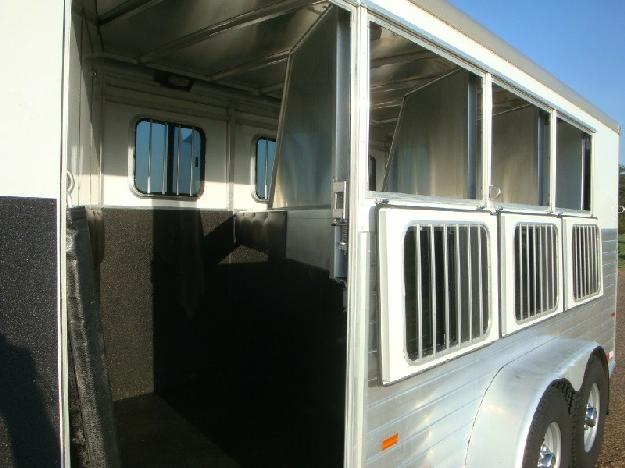 4 Horse Aluminum trailer Living Quarters 6906 Horizon