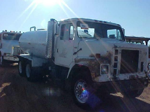 International 2275 tanker truck for sale