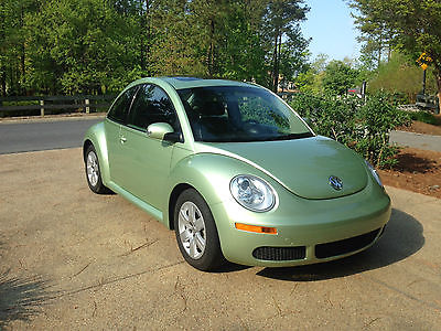 Volkswagen : Beetle-New Package 1 2007 vw beetle gecko green one owner garage kept low miles excellent condition