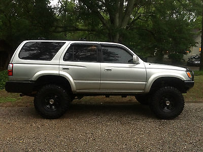 Toyota : 4Runner Base Sport Utility 4-Door Silver 2001 Toyota 4Runner (Bumper, Suspension, and Off-road Tire Upgrades)