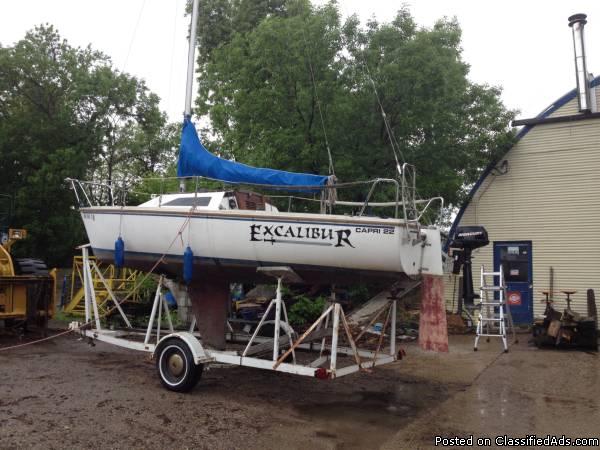 1984 Catalina Capri 22 foot sailboat--must go ASAP