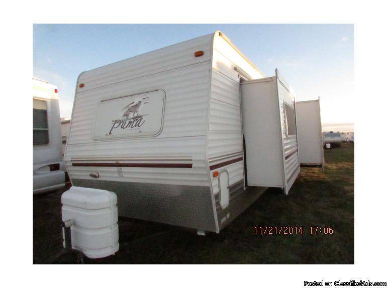 2005 Puma 32 foot travel trailer at smtih mountain lake, va