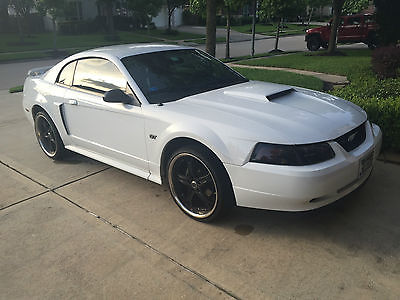 Ford : Mustang GT deluxe  2003 ford mustang gt coupe 2 door 4.6 l