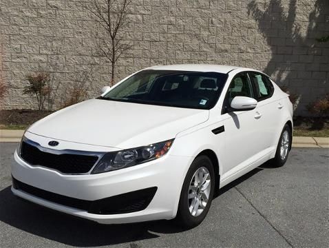 2011 KIA OPTIMA 4 DOOR SEDAN