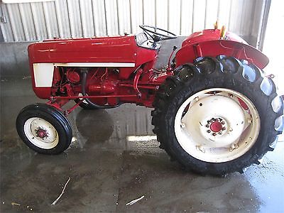 IH 354 Tractor