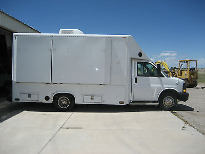 Chevrolet : Express 2 Door cutaway  Food Truck Mobile Shave Ice Business