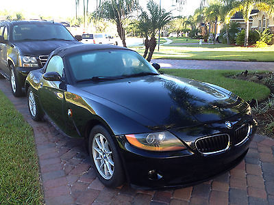 BMW : Z4 2.5i Convertible 2-Door Black on Black BMW with Clean Car Fax