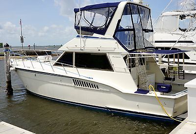 43 HATTERAS CONVERTABLE