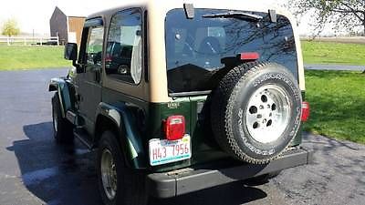 Jeep : Wrangler Sahara Sport Utility 2-Door 1998 jeep wrangler sahara sport utility 2 door 4.0 l