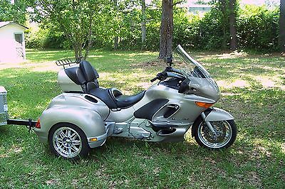 BMW : K-Series BMW K1200LT-A Hannigan Trike Motorcycle with Covered Wagon Trailer