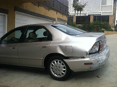 Honda : Accord EX Sedan 4-Door 1996 honda accord ex body damage for parts