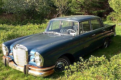 Mercedes-Benz : 200-Series 4dr 1964 mercedes 220 seb with good fuel injected engine