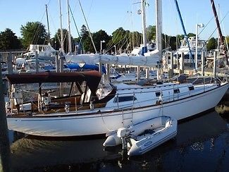 1967 Islander 37 Sloop 37ft Sailboat, Very Comfortable Sailor, Diesel, Bimini!