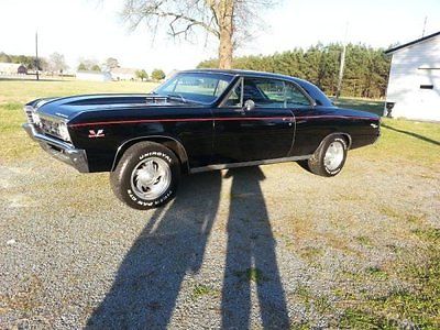 Chevrolet : Chevelle SS 1967 chevy coupe 900 miles 427 engine rwd manual