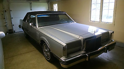 Lincoln : Mark Series Base Sedan 2-Door 1983 lincoln mark vi base sedan 2 door 5.0 l