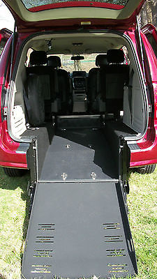 Dodge : Grand Caravan VAN WHEELCHAIR HANDICAP REAR ENTRY DODGE 2011 VAN  WHEELCHAIR HANDICAP DODGE GRAND CARAVAN  2011 REAR ENTRY