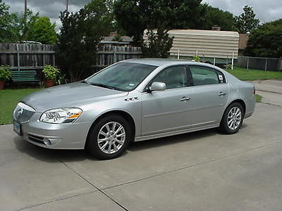 Buick : Lucerne CLX 2010 buick lurcurne one owner silver exterior with gray leather interior