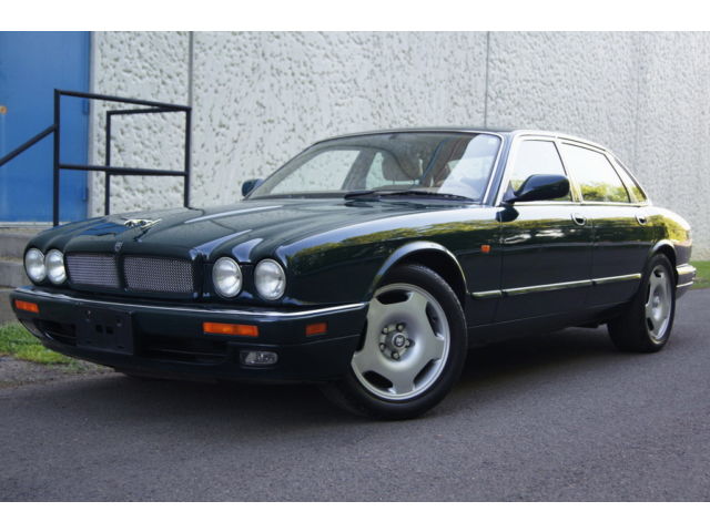 Jaguar : XJR 4dr Sdn XJR ONLY 85K MILES SUPERCHARGED XJR LEATHER RUNS & DRIVES GREAT EXTRA CLEAN