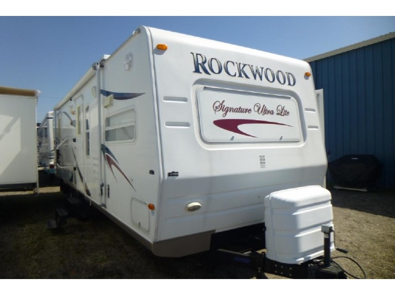 2008 Forest River Rockwood Signature 8296SS
