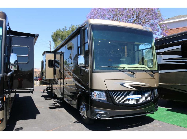 2015 Newmar Canyon Star 3921 Toy Hauler