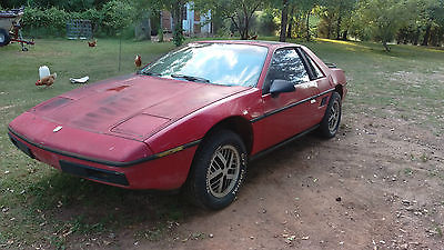 Pontiac : Fiero SE Coupe 2-Door 1984 pontiac fiero se barn find