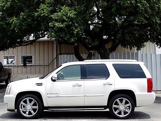 Cadillac : Escalade V8 AWD ROOF NAV DVD REMOTE START BACK UP CAMERA 2008 escalade leather 3 rows cruise heated cooled power hatch xm roof rack
